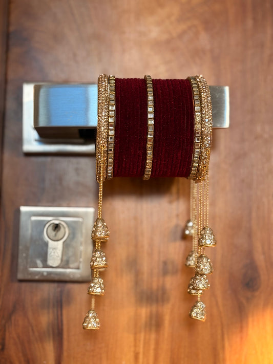 Meherbaan Bangle Set